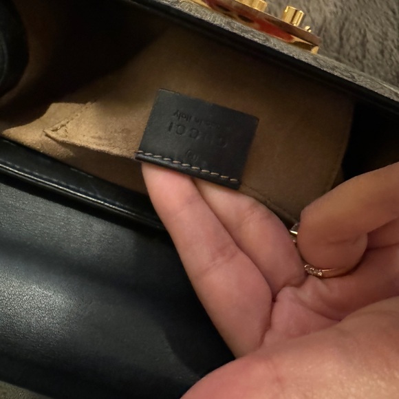 GG Supreme Monogram Calfskin Small Padlock Shoulder Bag Beige Black - Picture 5 of 12